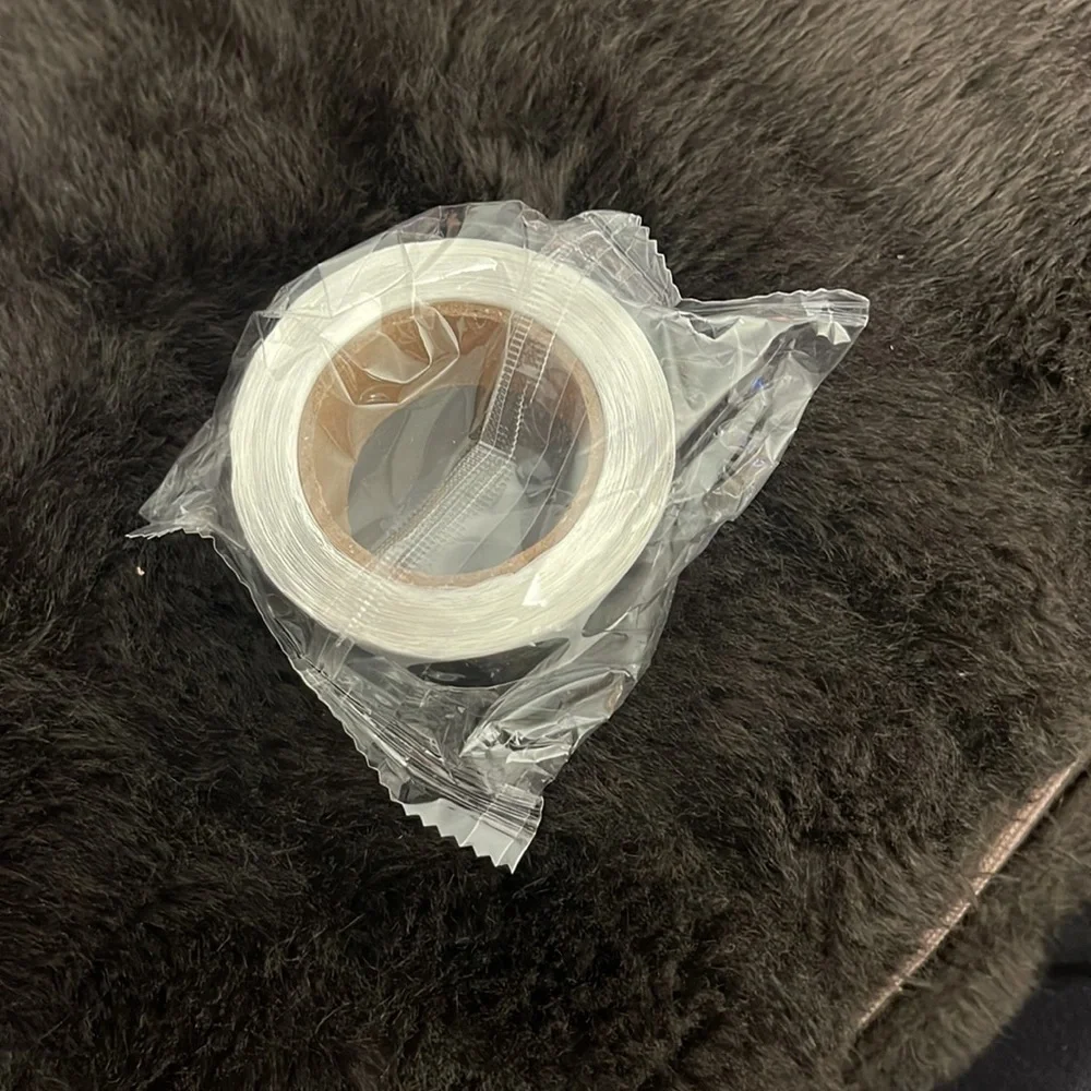 2 Sticker rolls. 500 count. 1 inch circle